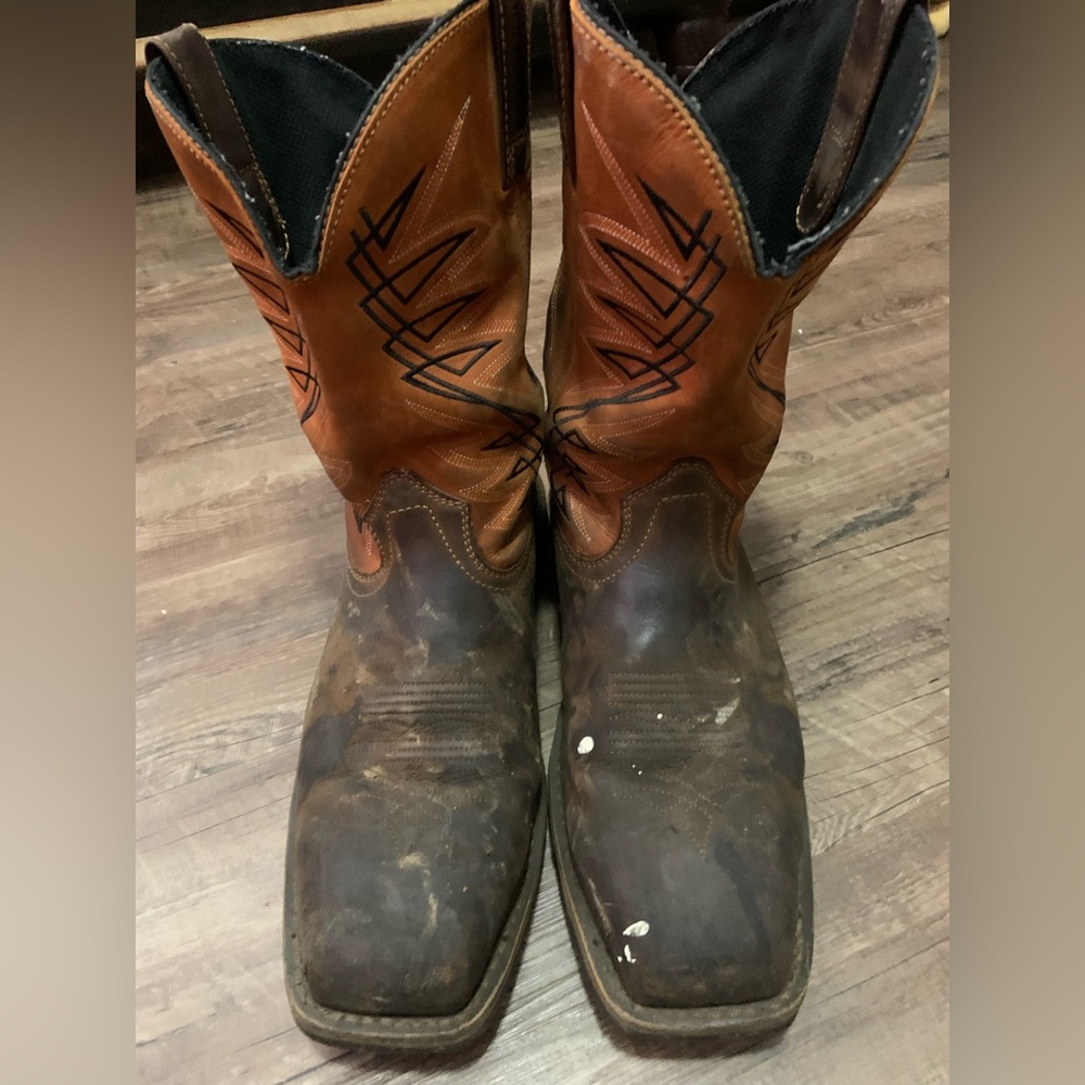 Men’s work boots 10.5
